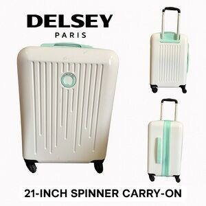 Delsey Paris White and Mint Travel Spinner Bag